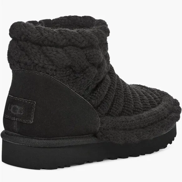 NWOT UGG CLASSIC MINI CHUNKY KNIT BLACK CARDY BOOT  Women's