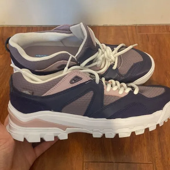 NWOT VANS Off The Wall  Unisex Sneakers AMZN TRAILHEAD lilac/purple old school