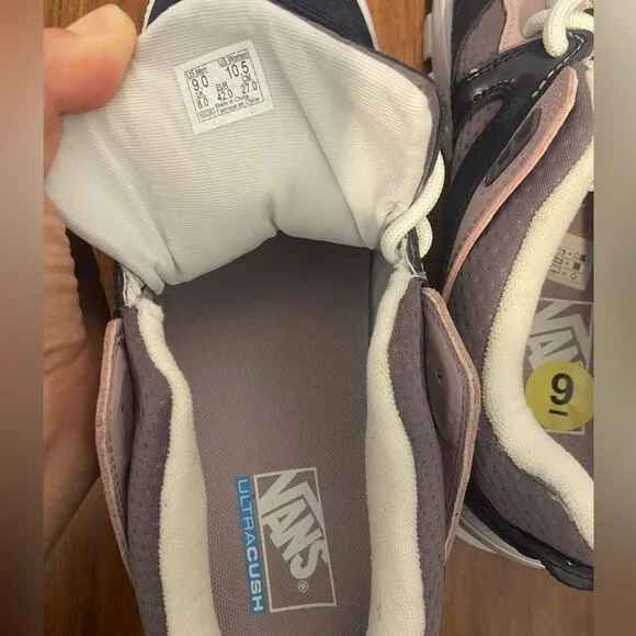 NWOT VANS Off The Wall  Unisex Sneakers AMZN TRAILHEAD lilac/purple old school