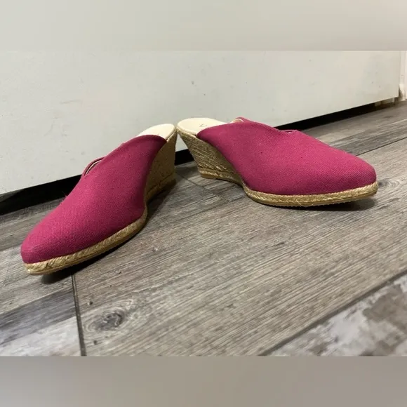 NWOT Viscata Barcelona Fuchsia Truja Mule espadrille wedges Canvas