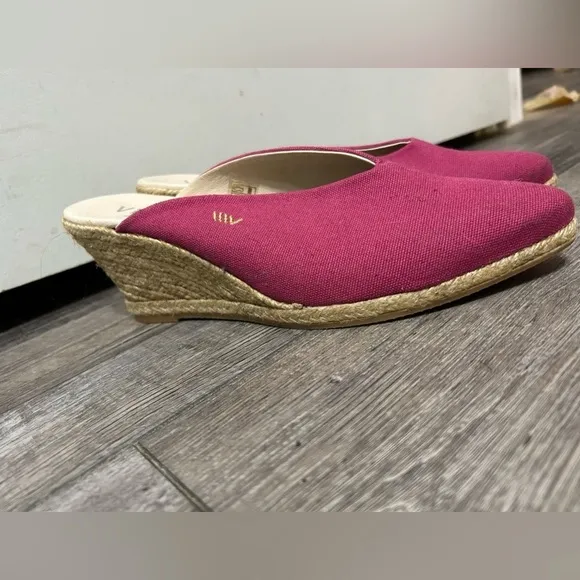 NWOT Viscata Barcelona Fuchsia Truja Mule espadrille wedges Canvas