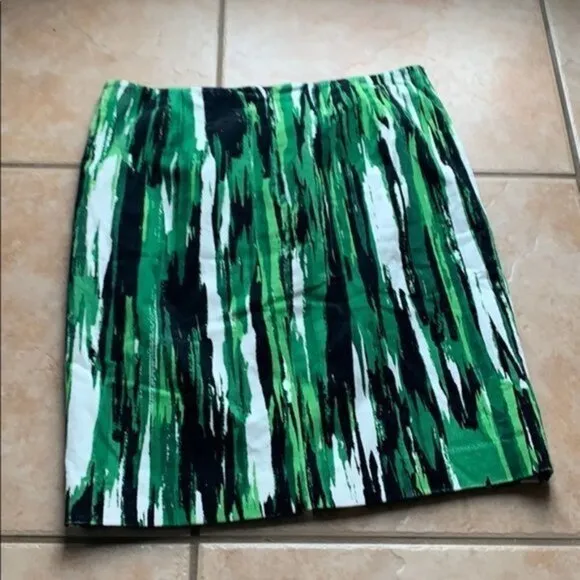 NWOT W by Worth Green Brushstroke Corduroy Pencil Skirt Size 4