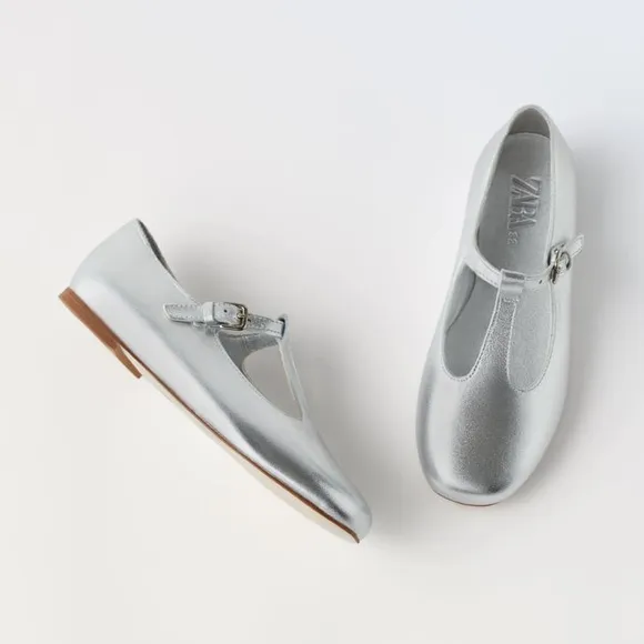 NWOT. Zara Kids Silver Leather Ballet Flats. Size 5,5/Eu 38.