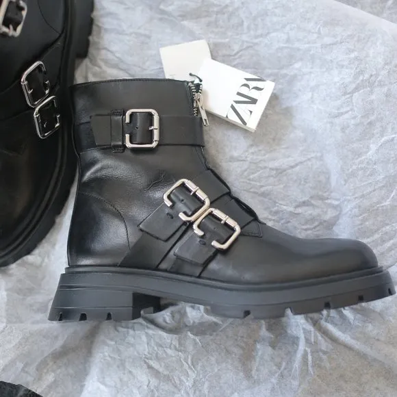 NWT BLACK LOW HEELED GENUINE LEATHER ANKLE BOOTS WITH BUCKLES.