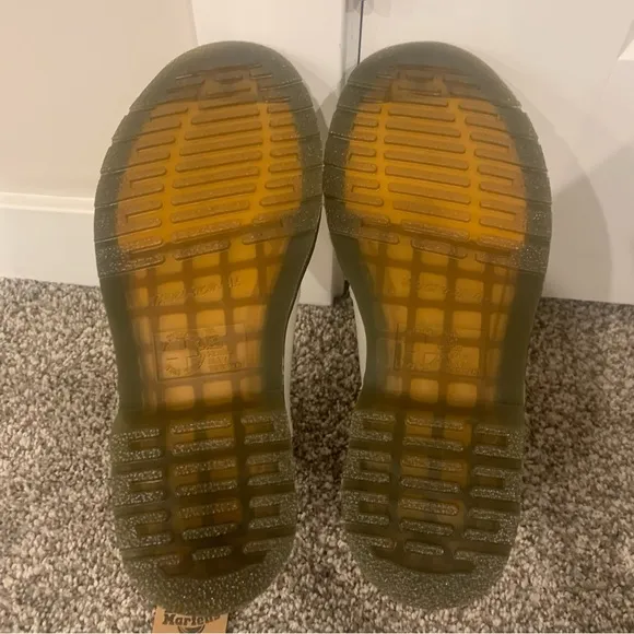 NWT Dr. Martens 2976 Yellow Stitch Smooth Leather Boots