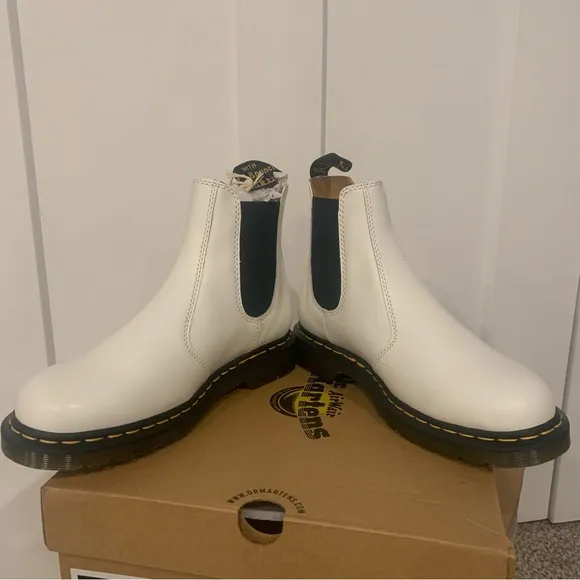 NWT Dr. Martens 2976 Yellow Stitch Smooth Leather Boots