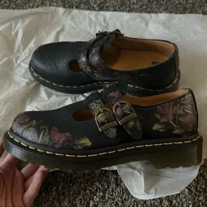 NWT Dr. Martens 8065 Decayed Roses Nappa Leather Mary Jane Shoes