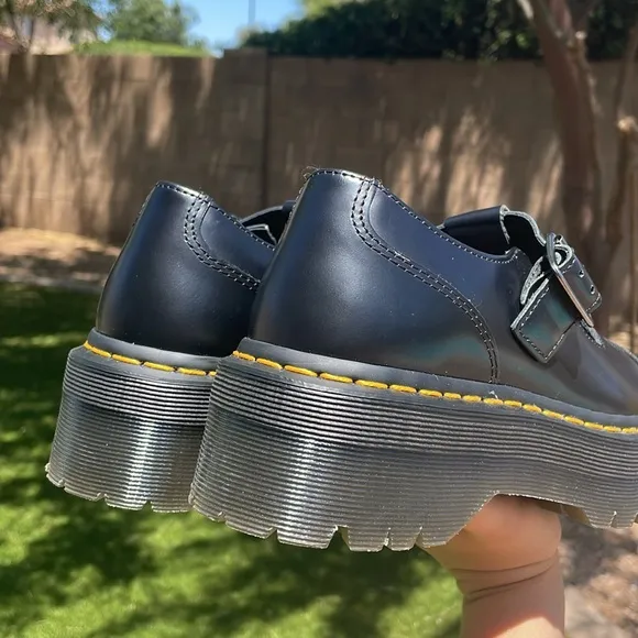 NWT DR MARTENS Bethan Polished Smooth Leather Platform Shoes!