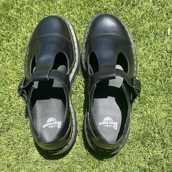 NWT DR MARTENS Bethan Polished Smooth Leather Platform Shoes!