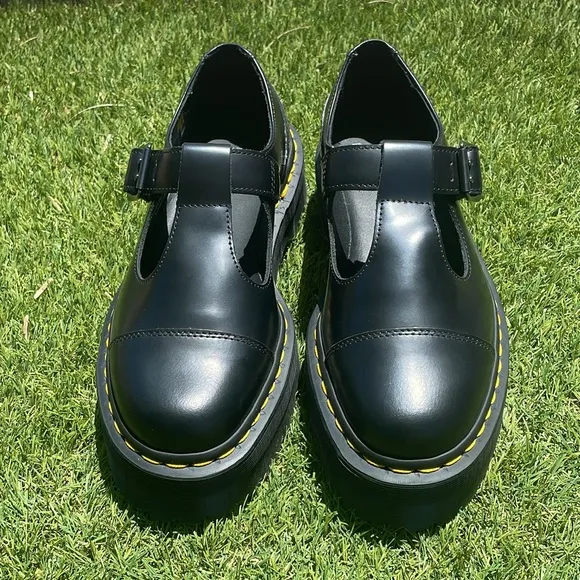 NWT DR MARTENS Bethan Polished Smooth Leather Platform Shoes!