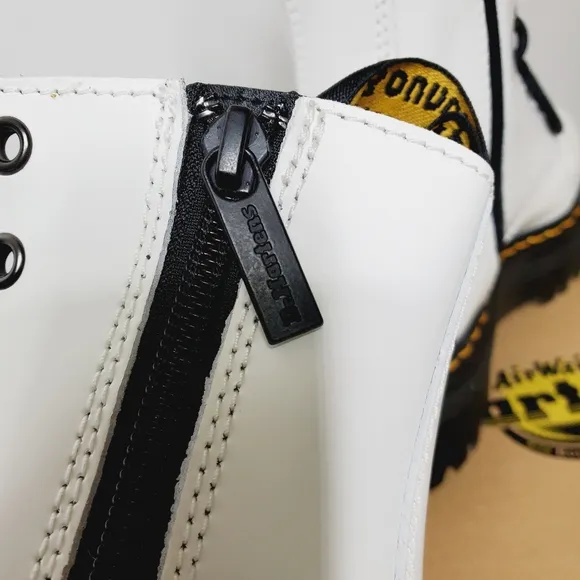 NWT DR MARTENS Jadon White Leather 8-Eye Platform Boots Shoes Size 8
