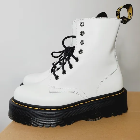 NWT DR MARTENS Jadon White Leather 8-Eye Platform Boots Shoes Size 8