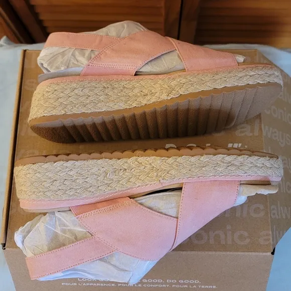 NWT Dr. Scholl's Womens Ember Espadrille Sandal Size 9