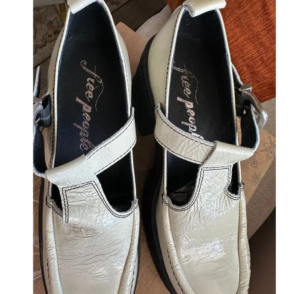 NWT FREE PEOPLE Antique Ivory Mayla Platform Mary Jane Heels Buckle Leather 8.5