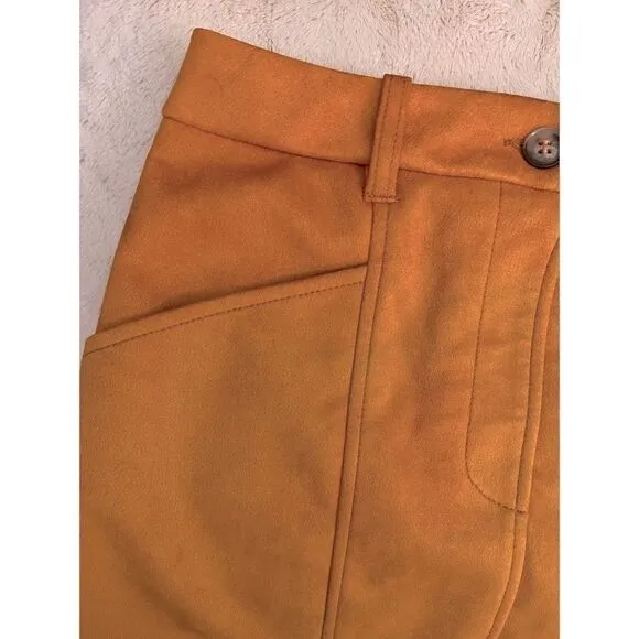 NWT French Connection Bahati Faux Suedette Mini Skirt in Golden Oak, Size 6