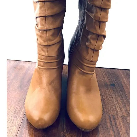 NWT Le Chateau Camel Women's Zippered Tall Heeled Boots – Leather Upper Sz 10