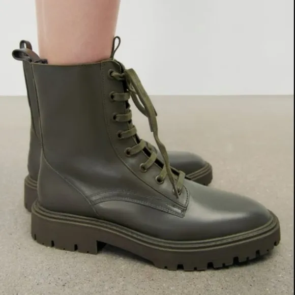 NWT leather lace up flat ankle boots