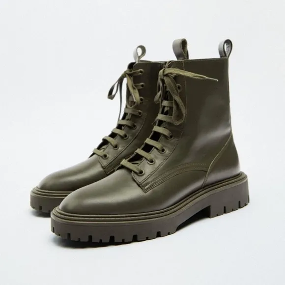NWT leather lace up flat ankle boots