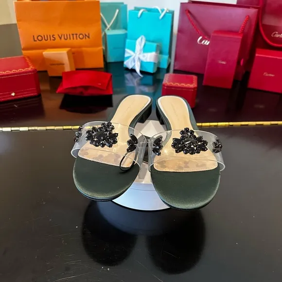 NWT Luxe Summer Spring Minimalist Zara Bejeweled Vinyl Flat Sandals/Shoes