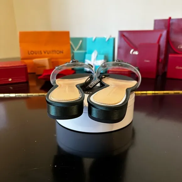 NWT Luxe Summer Spring Minimalist Zara Bejeweled Vinyl Flat Sandals/Shoes