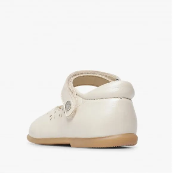 NWT NATURINO OLYA Leather ballet flats in Beige