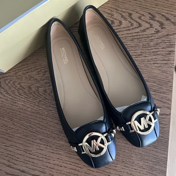 NWT! NEW! Michael Kors Fulton Studded Logo Moccasin Leather Flats Women Black