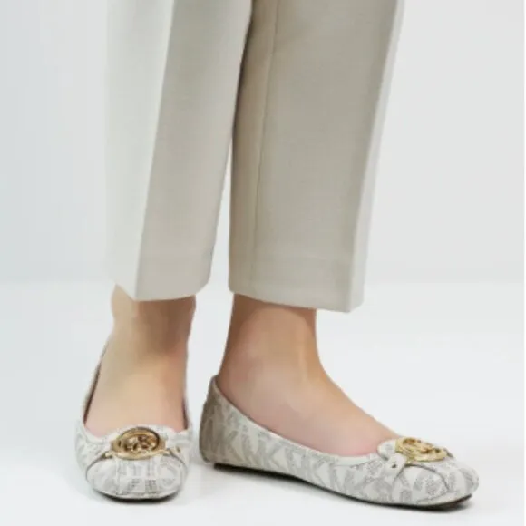 NWT! NEW! Michael Kors Fulton Studded Logo Moccasin Leather Flats Womens Vanilla