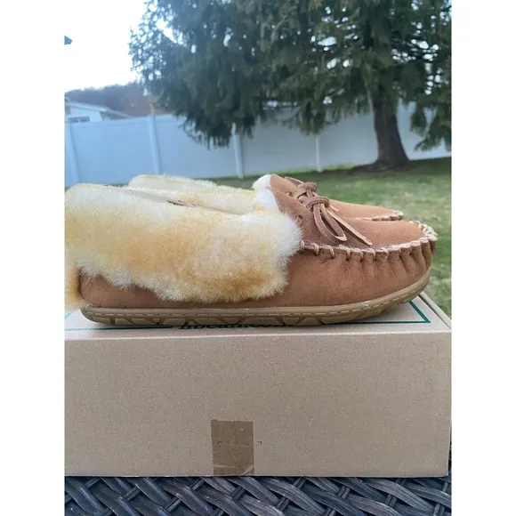 NWT NIB L.L. Bean Women Wicked Good Genuine Shearling Moccasin Slipper (7)