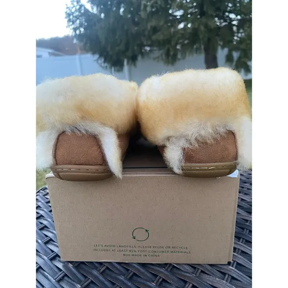 NWT NIB L.L. Bean Women Wicked Good Genuine Shearling Moccasin Slipper (7)
