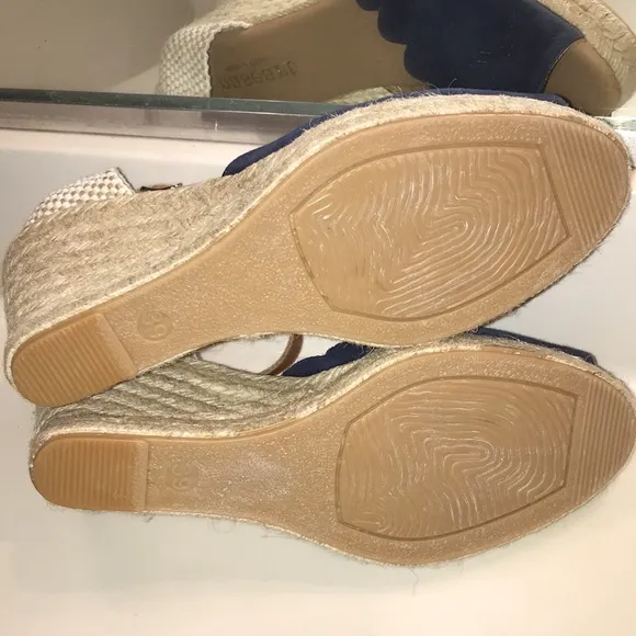 NWT Paseart Women’s Leather Suede Scallop Open Toe Ankle Strap Espadrille Wedges
