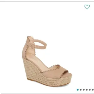 NWT Pelle Moda Platform Espadrille Wedges