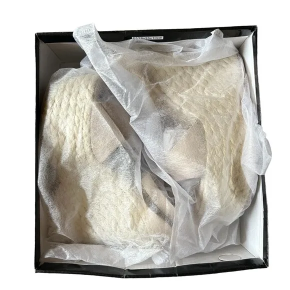 NWT Pretty Little Thing Nude Raffia Chunky Rope Ankle Strap Wedges Size 6