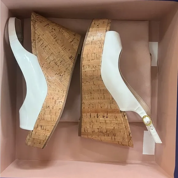 NWT Stuart Weitzman White Wedge Peep-Toe Sandals SIZE 8.5