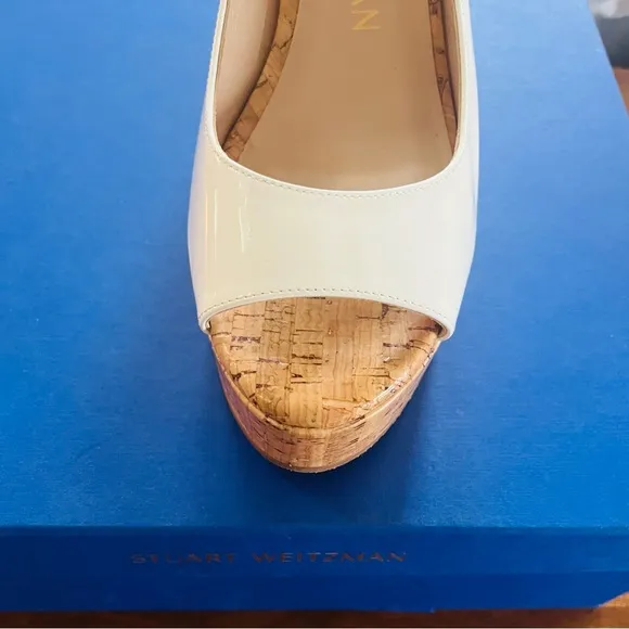 NWT Stuart Weitzman White Wedge Peep-Toe Sandals SIZE 8.5