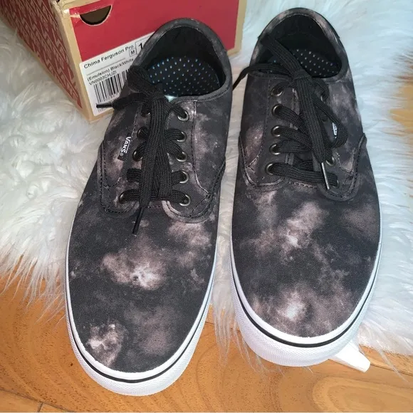 NWT Vans Chima Ferguson Pro Emulsion Black &amp; White IN BOX