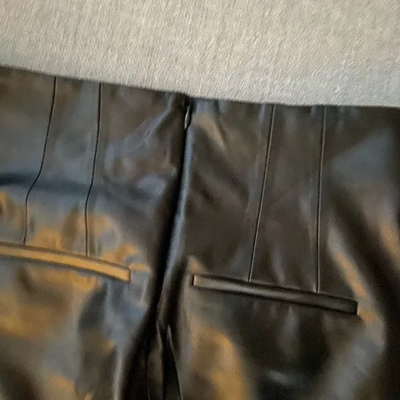 NWT Veronica Beard Vegan Leather Skirt