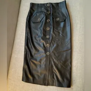 NWT Veronica Beard Vegan Leather Skirt
