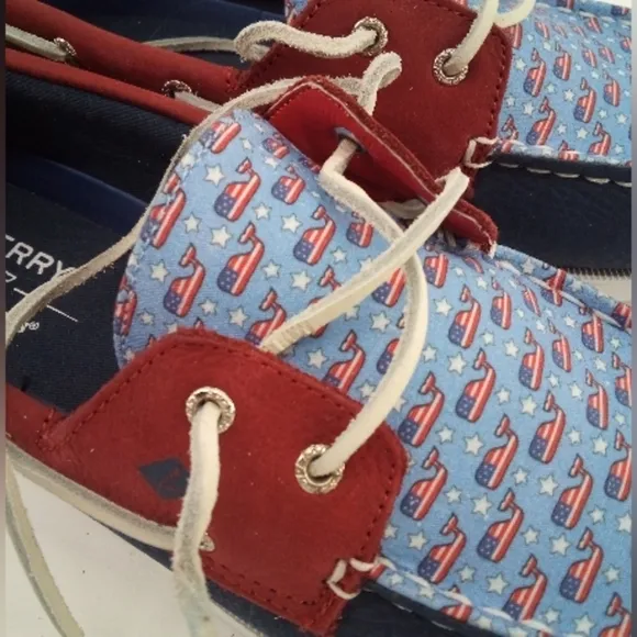 NWT Vineyard Vines x Sperry Collab Boat Shoes Kids American Flag Whale  6M