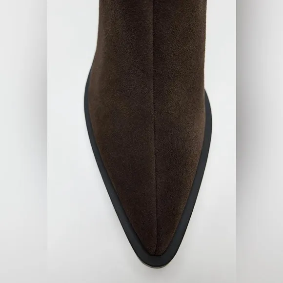 NWT. Zara Brown Split Leather Heeled Suede Heeled Cowboy Ankle Boots. Size 5.