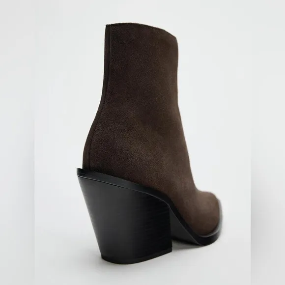 NWT. Zara Brown Split Leather Heeled Suede Heeled Cowboy Ankle Boots. Size 5.