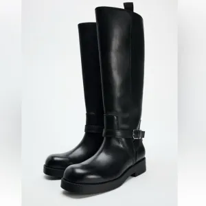 NWT ZARA FLAT BOOT SIZE 7.5 AND 6🚨PRICE FIXED NON DISCOUNT