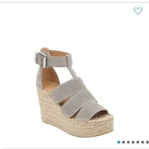 NWT Marc Fisher LTD Adore Espadrille Wedges