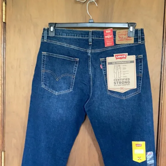 Offer$40 Levi’s workwear jean straight leg opening to fit over a boot 36 x 36