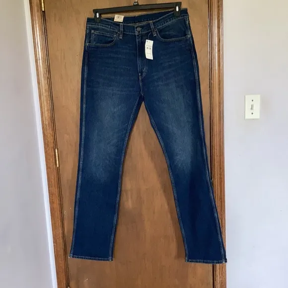 Offer$40 Levi’s workwear jean straight leg opening to fit over a boot 36 x 36