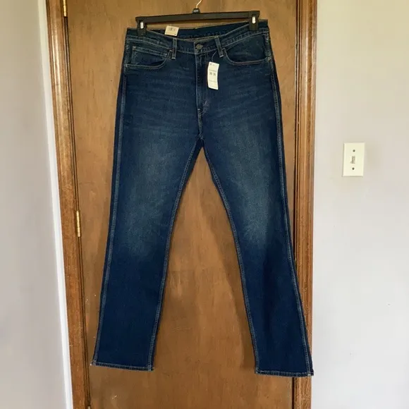 Offer$40 Levi’s workwear jean straight leg opening to fit over a boot 36 x 36