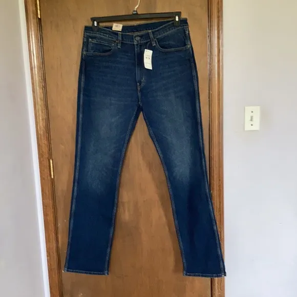 Offer$40 Levi’s workwear jean straight leg opening to fit over a boot 36 x 36