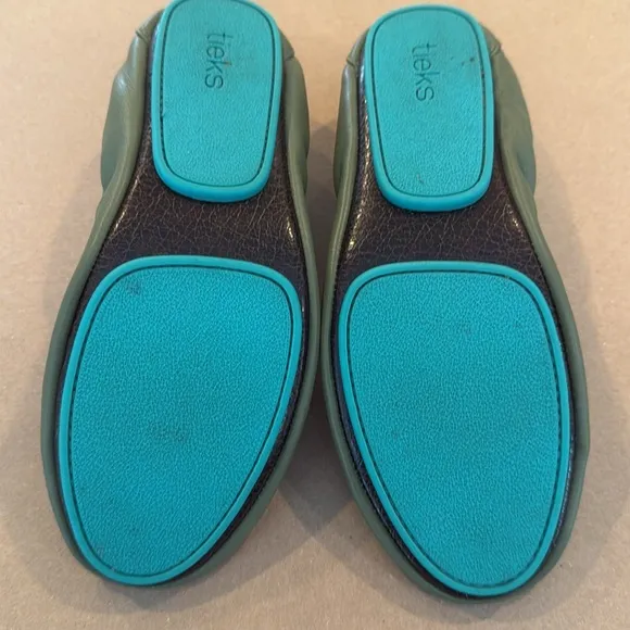 Olive Tieks Leather Flats