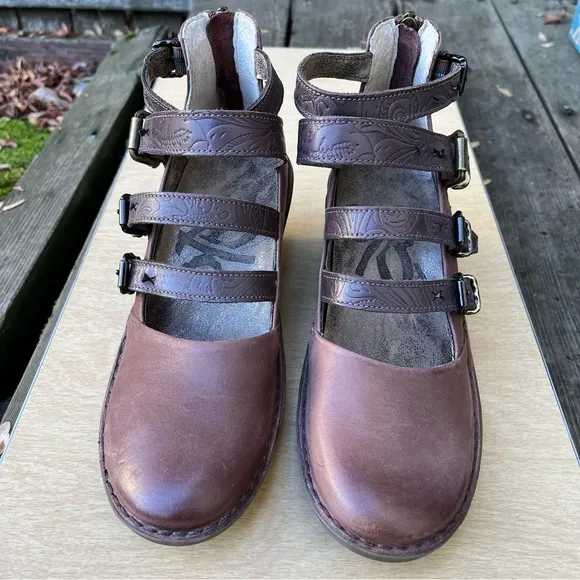OTBT Acorn Biker Leather Wedge Shoes Sz 7.5M