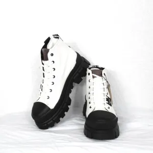 Palladium Boots Revolt Hi Tx Boot Sneaker in Star White Size 9