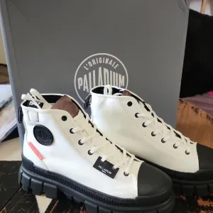 Palladium Revolt HI TX Womens White Chunky Platform Boots New!